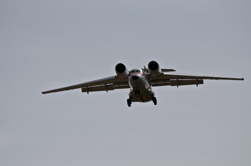 Самолет Чебурашка АН 72