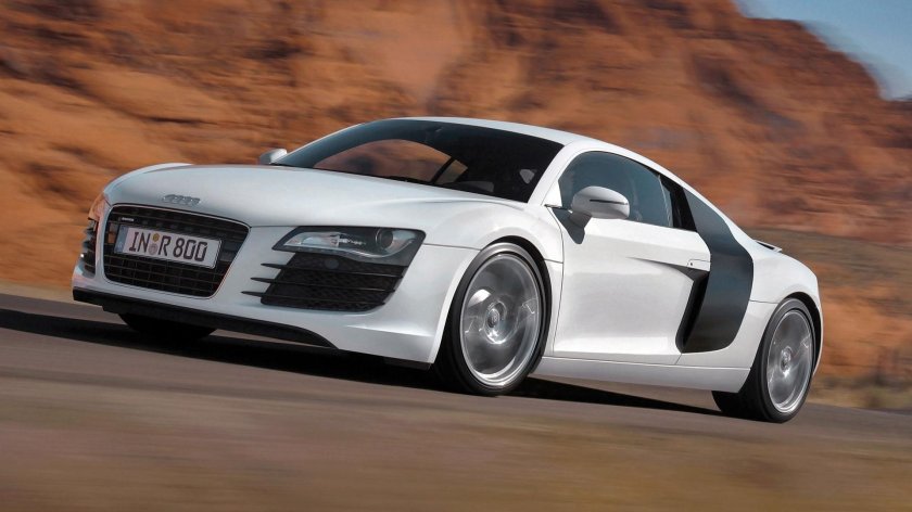 Машина ауди r8