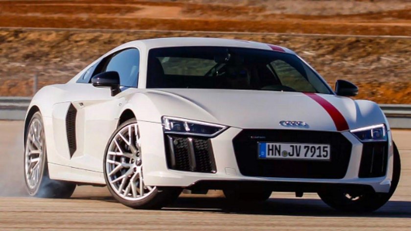 Ауди р8 Спортбэк