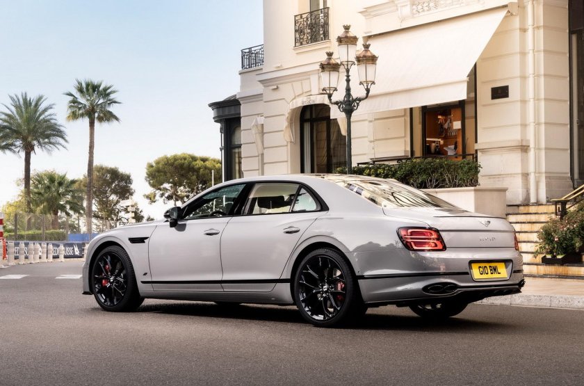 Bentley flying spur