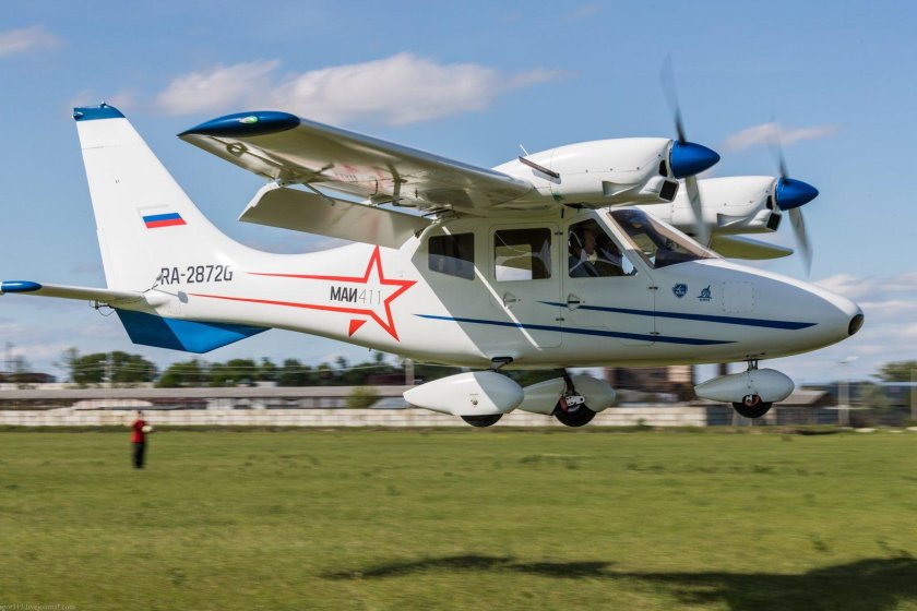 Четырехместный самолет МАИ-411