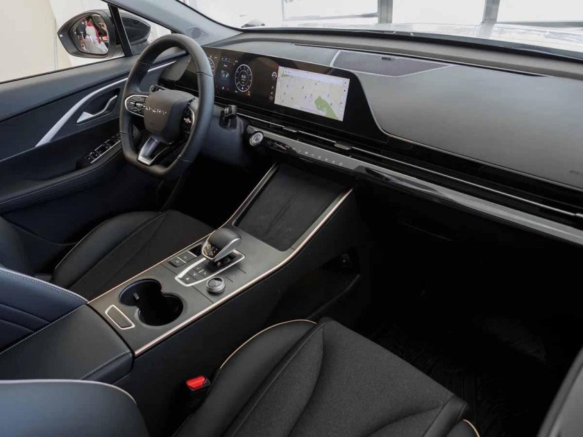 Omoda c5 1.5 CVT, 2023