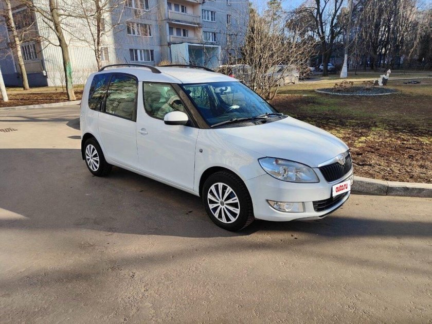 Шкода румстер 2011 белый
