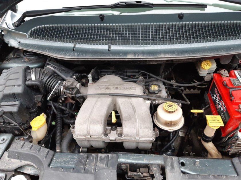 Додж Караван 2.4