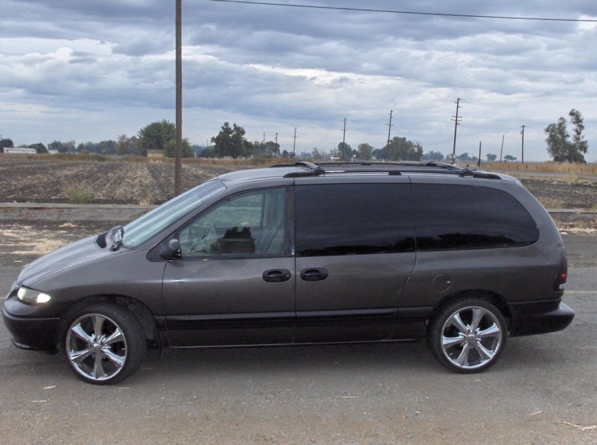 Додж Караван 1999