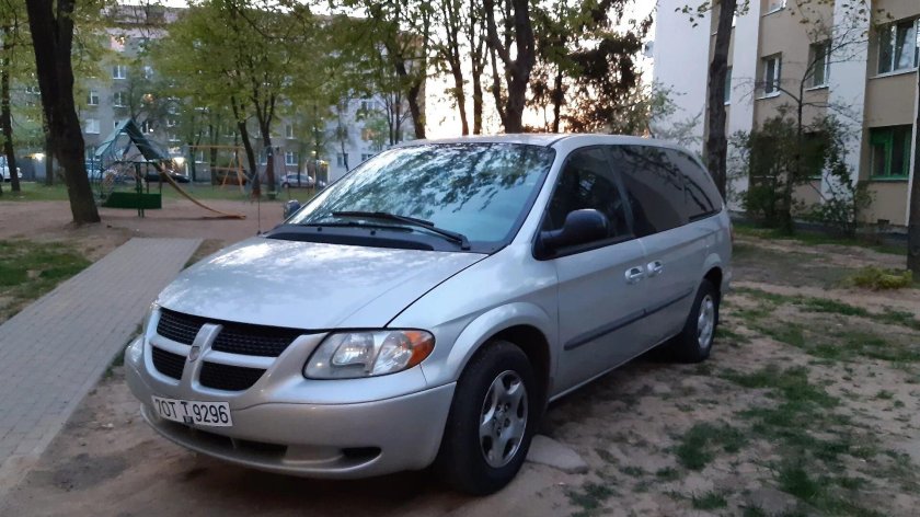 Dodge Caravan 4 салон