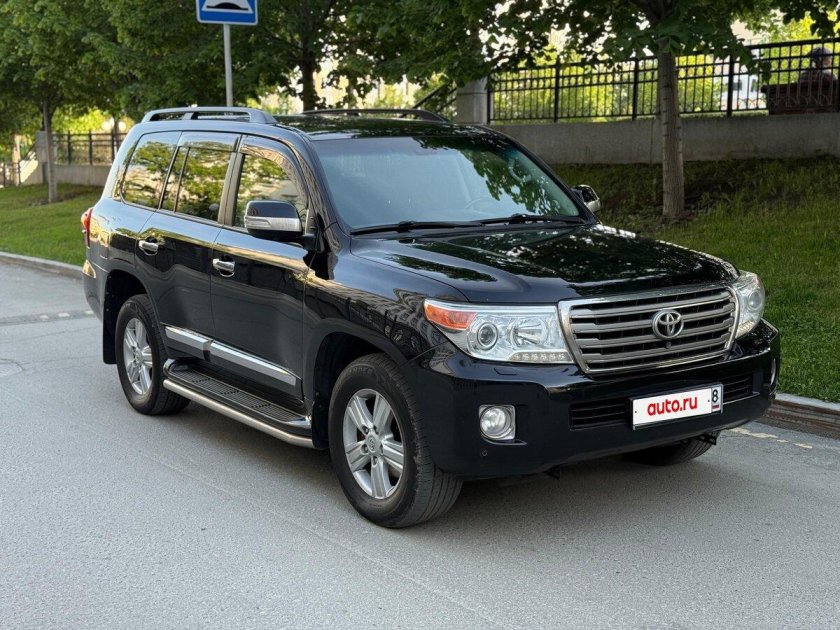 Toyota land cruiser 200 рестайлинг
