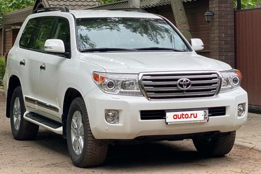 Toyota land cruiser 200 2014