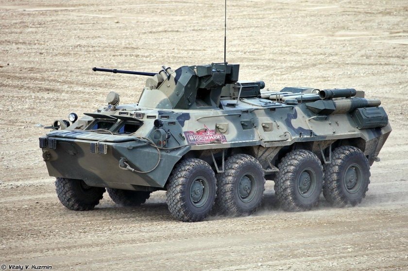 БТР-82 бронетранспортёр