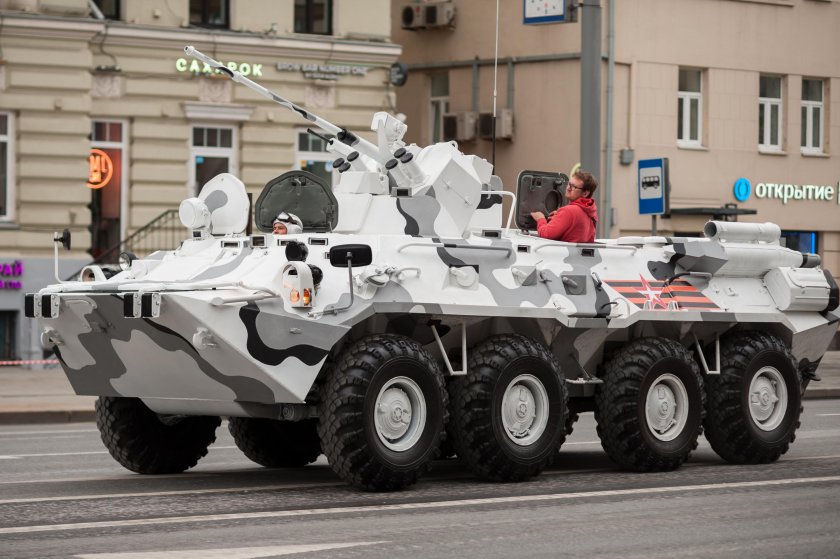 БТР-82 бронетранспортёр