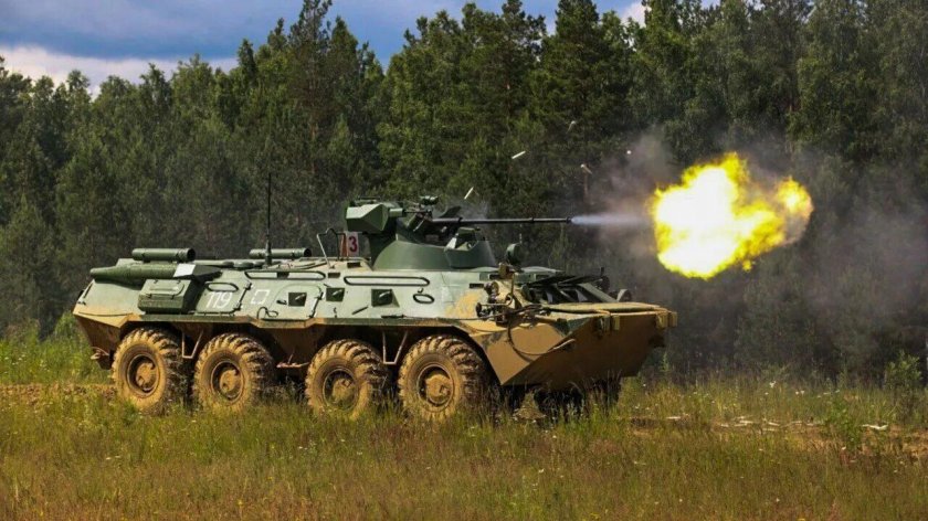 БТР-82 бронетранспортёр