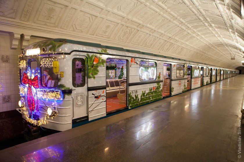 Новогодний поезд 2020 еж3