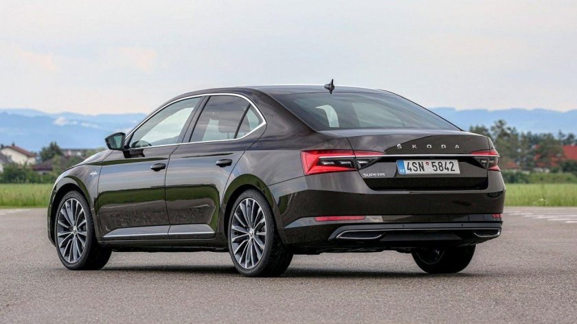 Шкода Суперб 2021
