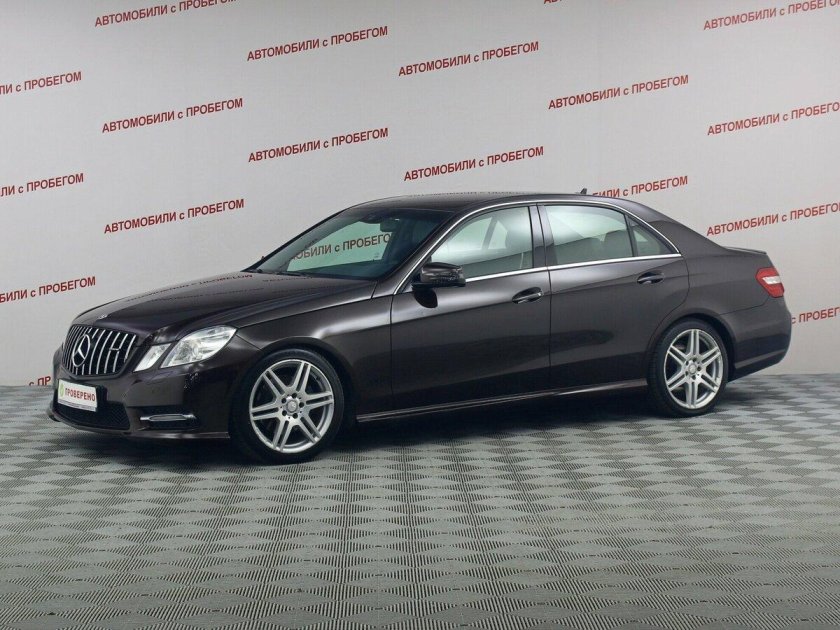 Мерседес CLA 200 2022