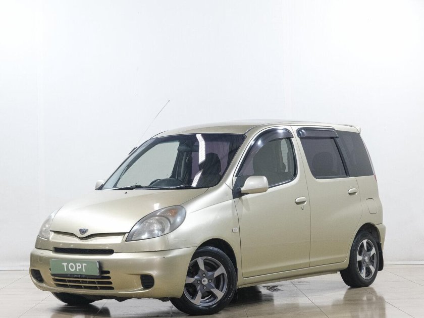 Тойота функарго 1999