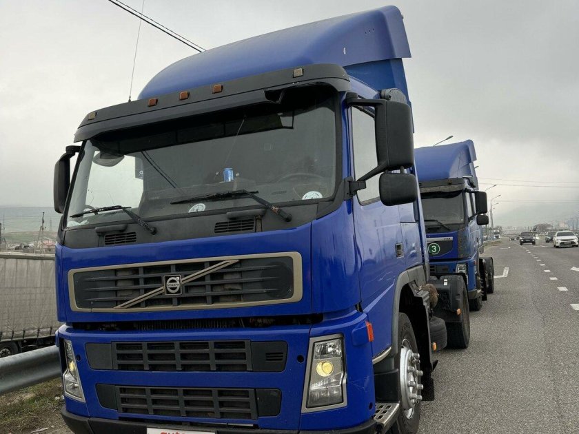 Седельный тягач вольво фм