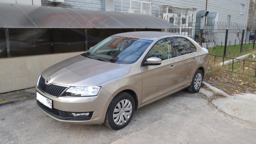 Шкода Рапид 2021 бежевый металлик