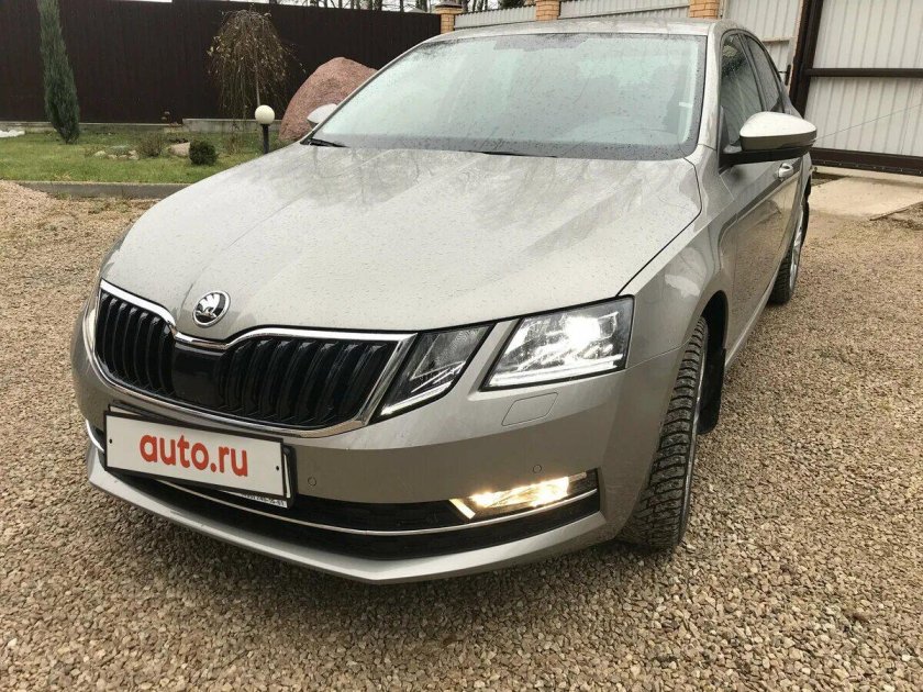 Skoda Octavia a8 бежевый