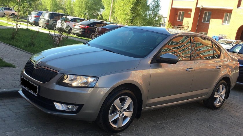 Шкода Октавия а7 бежевая