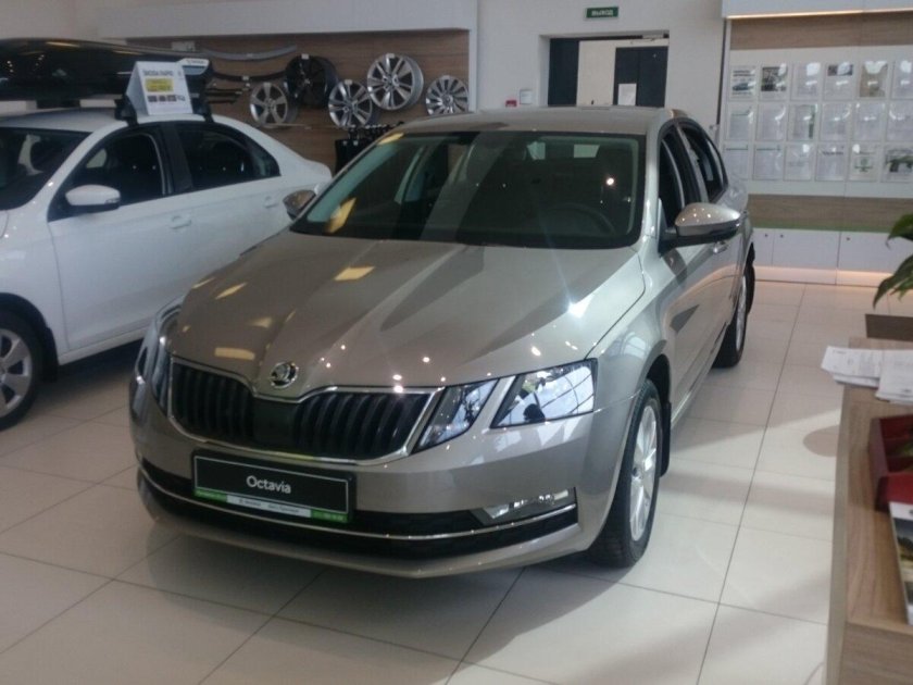 Skoda Octavia a7 бежевая