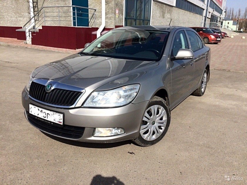 Cappuccino Beige Metallic Шкода