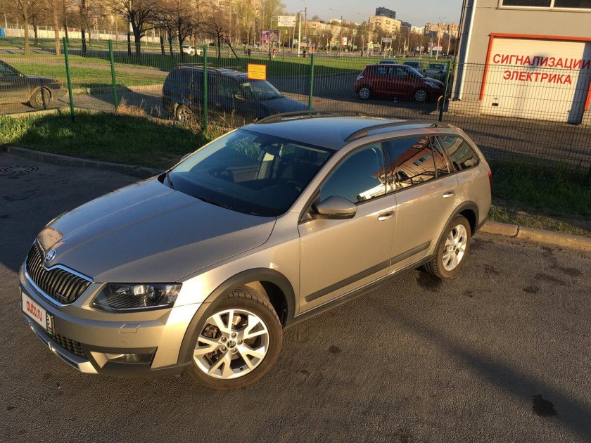 Cappuccino Beige Skoda Octavia a4