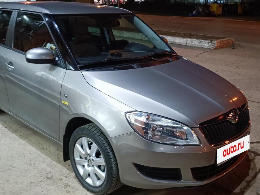 Шкода фабия 2014 года