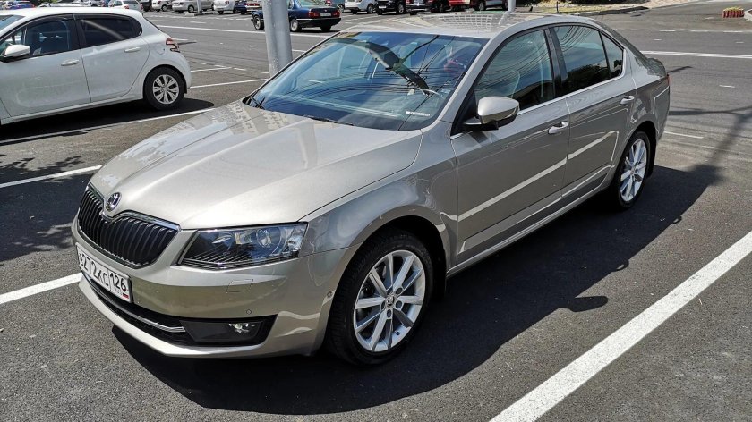 Skoda Octavia a7 бежевая