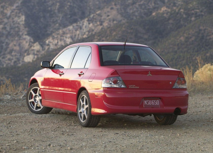 Митсубиси Лансер Эволюшн 2003