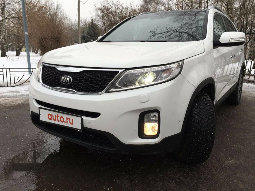 Киа Соренто белая