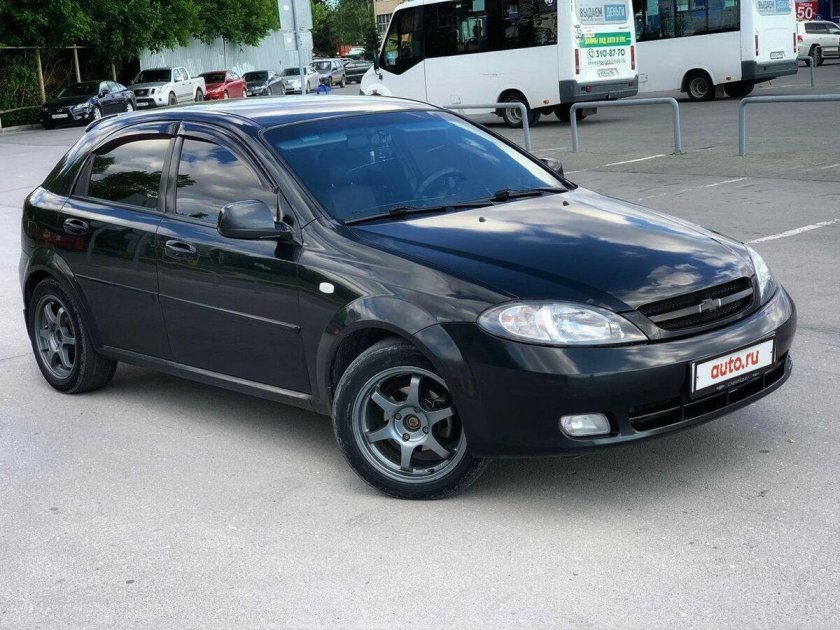 Шевроле Лачетти хэтчбек черный