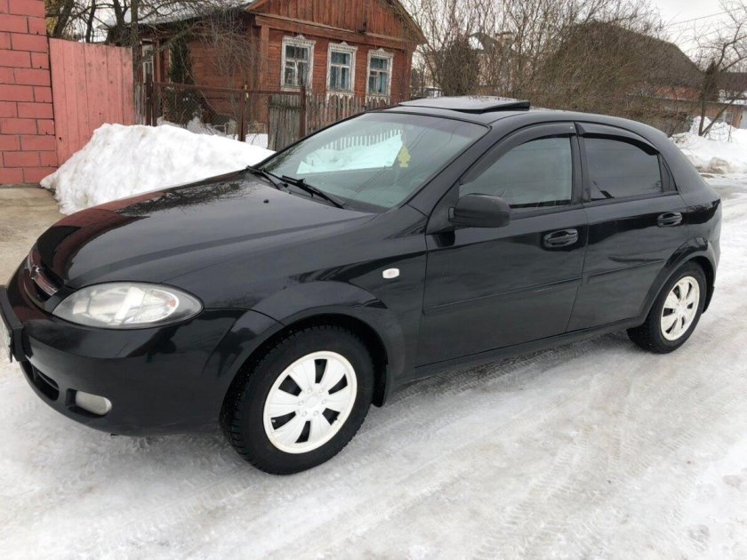 Шевроле Лачетти хэтчбек 2008 черная