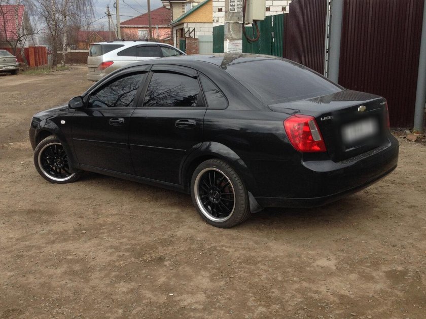 Chevrolet Lacetti черный