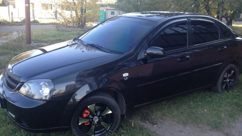 Шевроле Лачетти черная тонированная