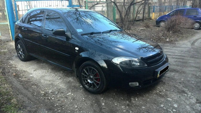 Шевроле Лачетти хэтчбек черный