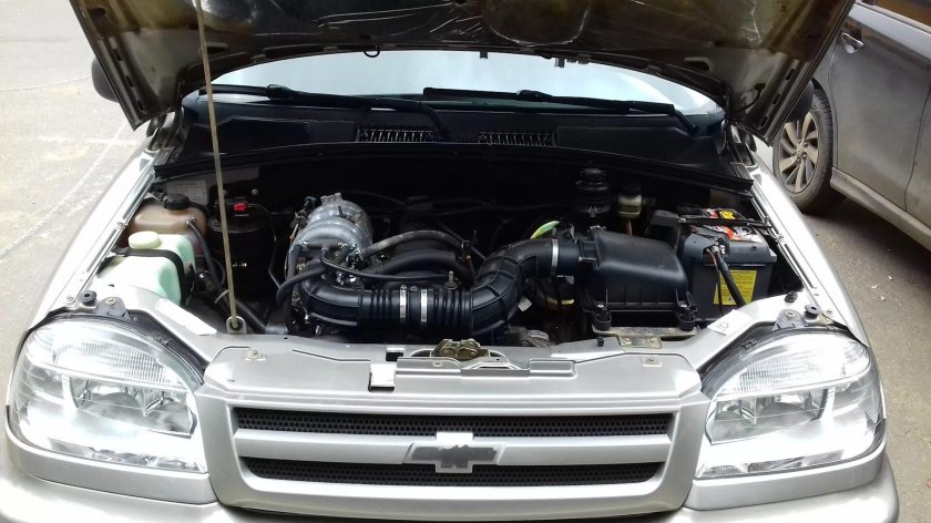 ВАЗ 2123 под капотом