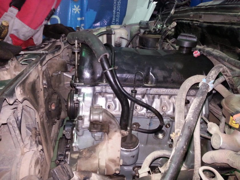 Нива Шевроле мотор 2003