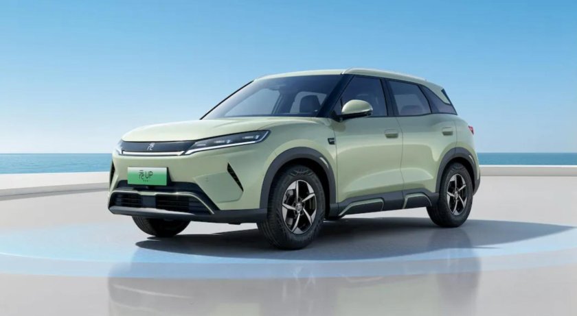 Кроссовер byd