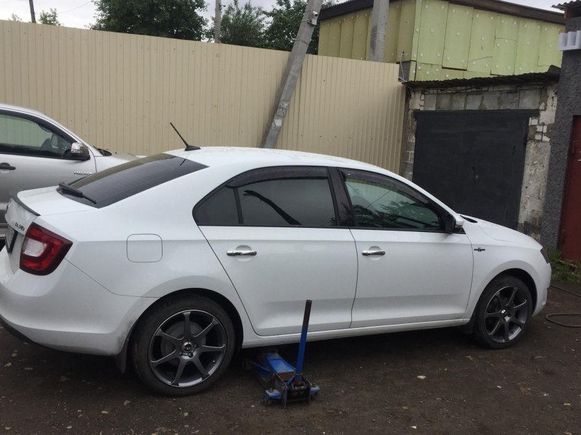 Диски Savio r17 Skoda Rapid