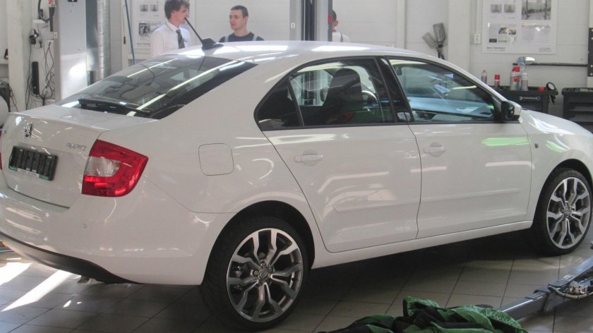 Шкода Рапид 18