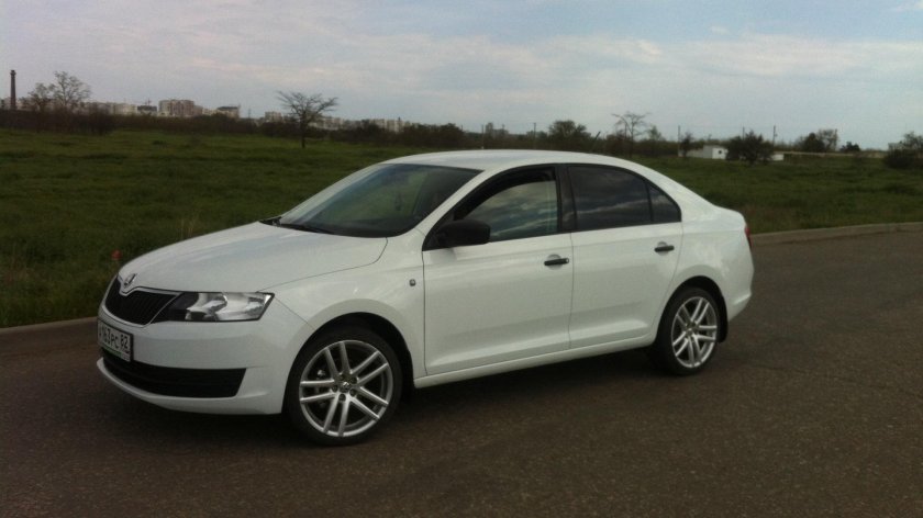 Шкода Рапид на 17 дисках