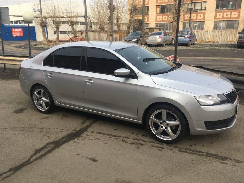 Шкода Рапид на р17