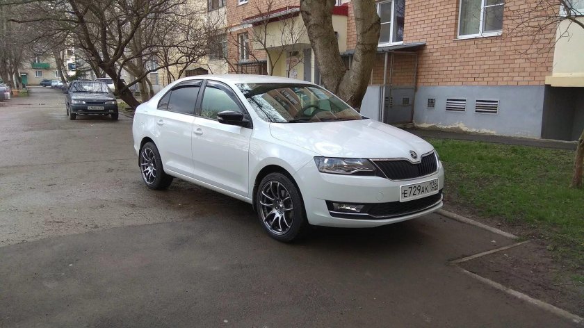 Skoda Rapid r18