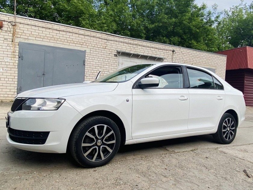 Шкода рапид 2017 белый