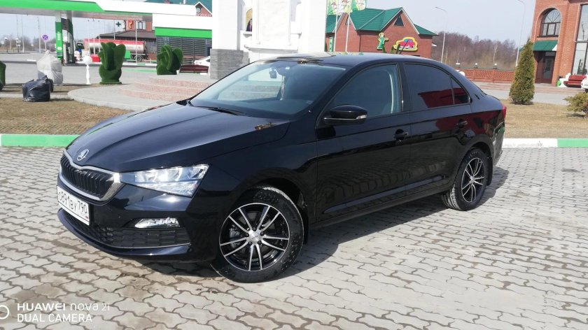 Шкода Рапид 2021 черная