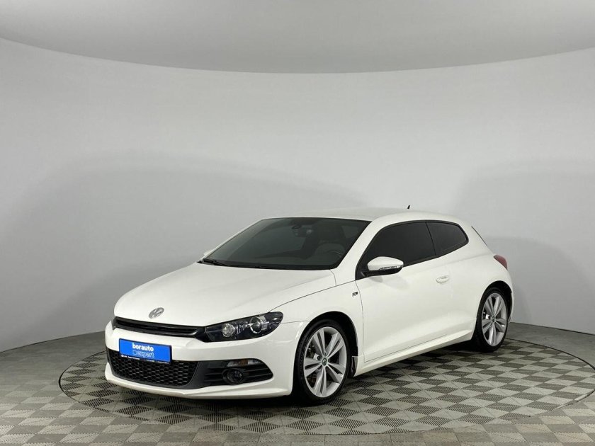 Volkswagen Scirocco бежевый