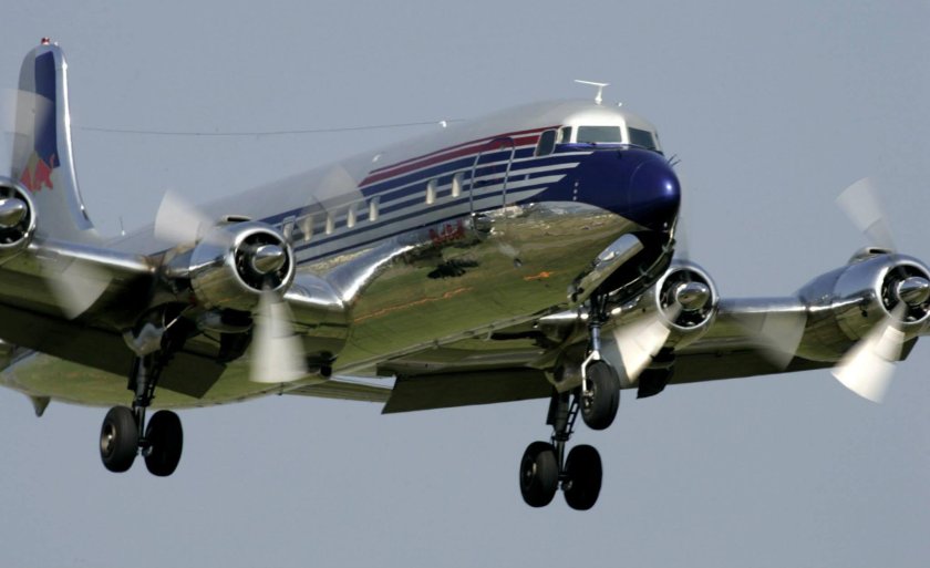 Дуглас DC-6