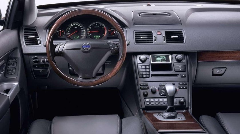 Volvo xc90 2003