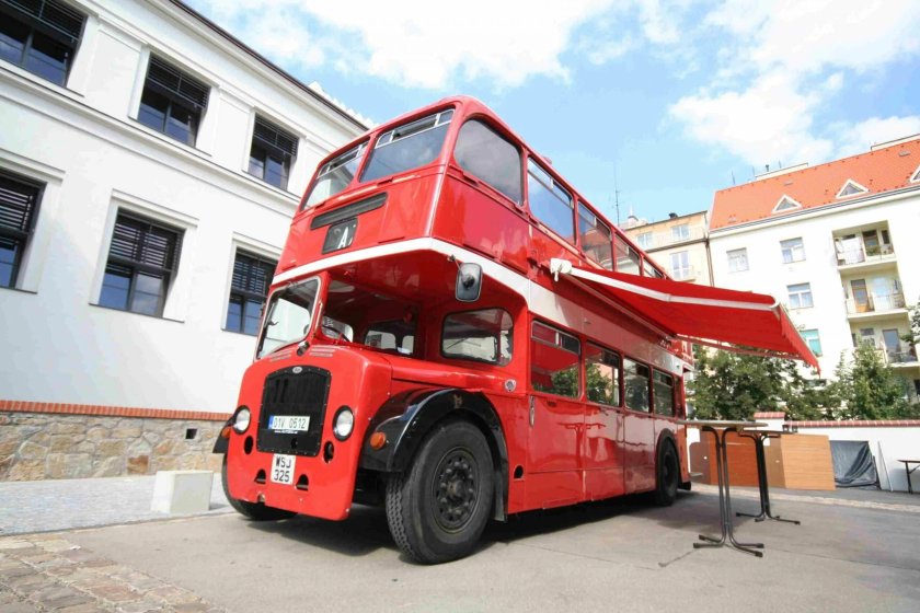 Автобус двухэтажный