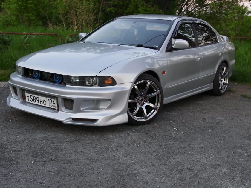 Митсубиси Галант 8